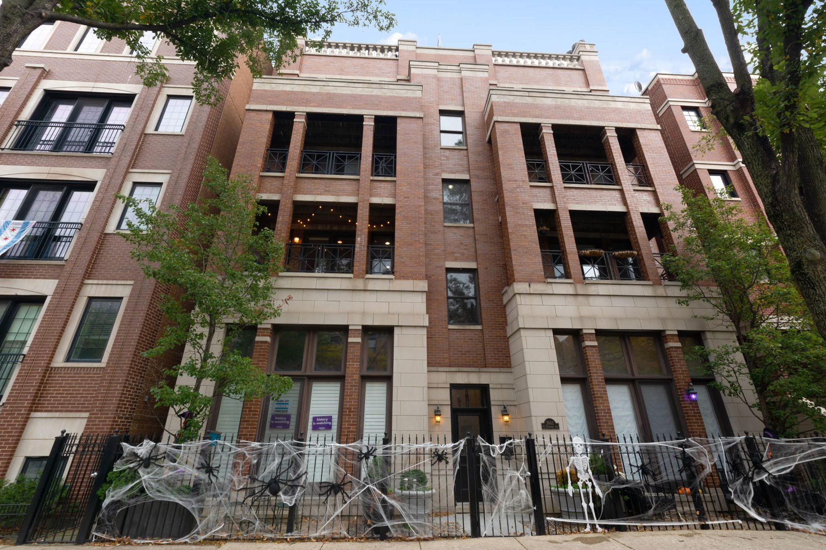 3843 N Southport Avenue Unit: 2N