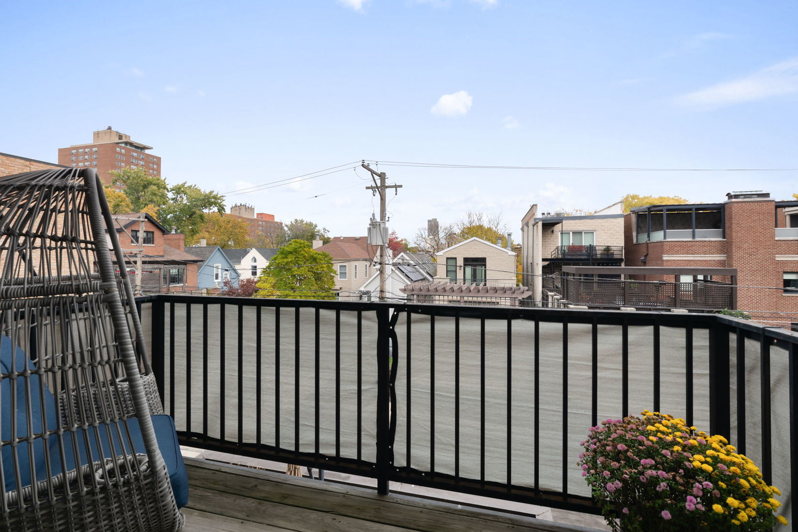 3843 N Southport Avenue Unit: 2N