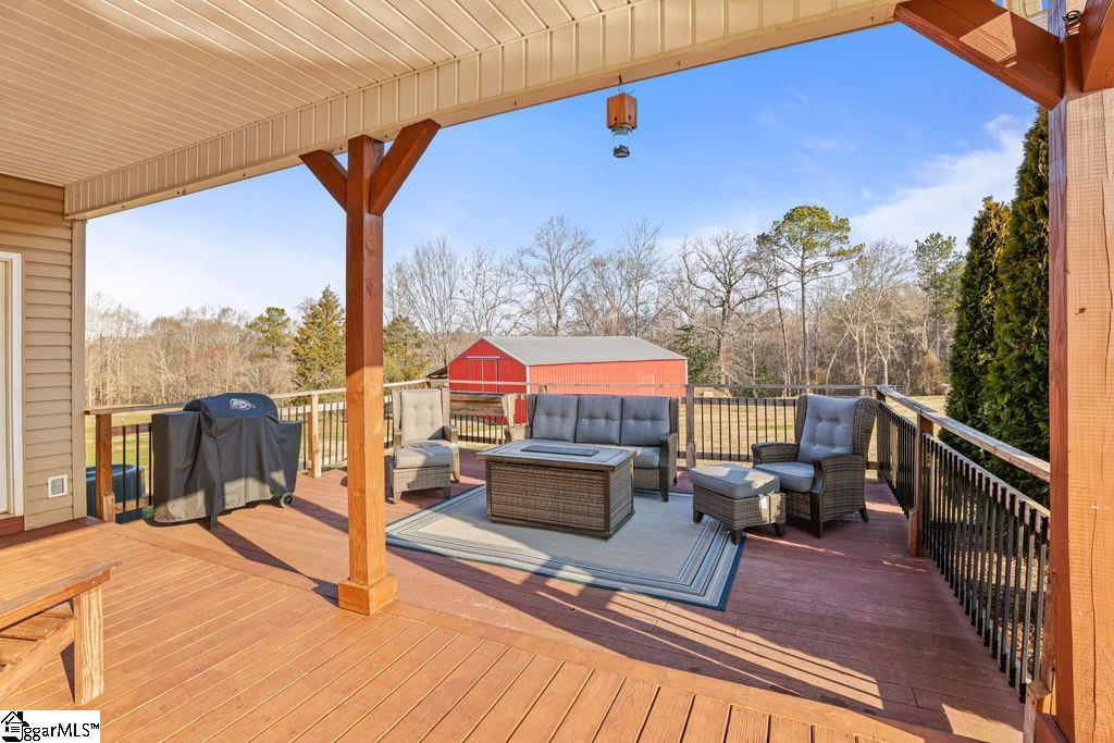 196 Hayfield Lane