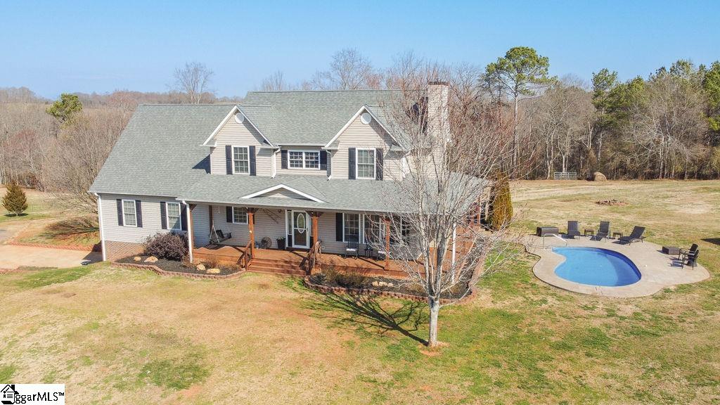 196 Hayfield Lane