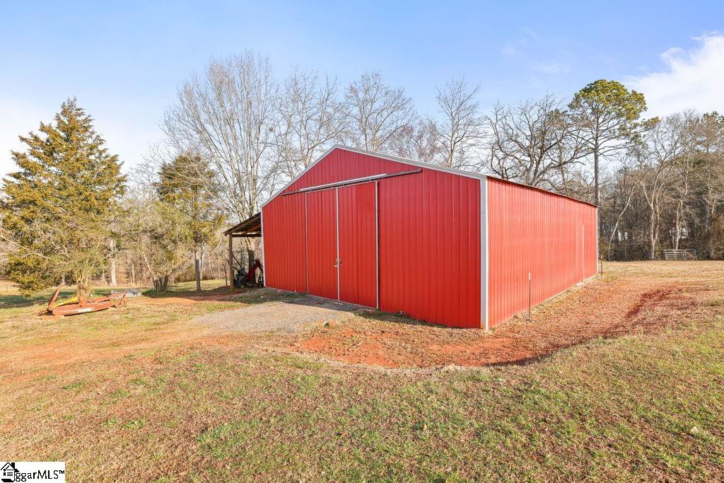 196 Hayfield Lane