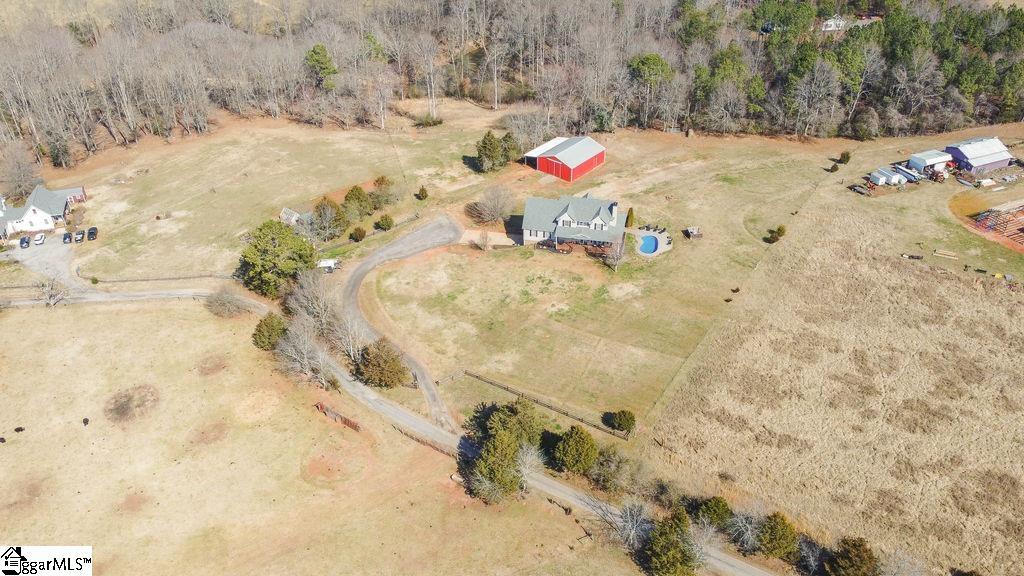 196 Hayfield Lane