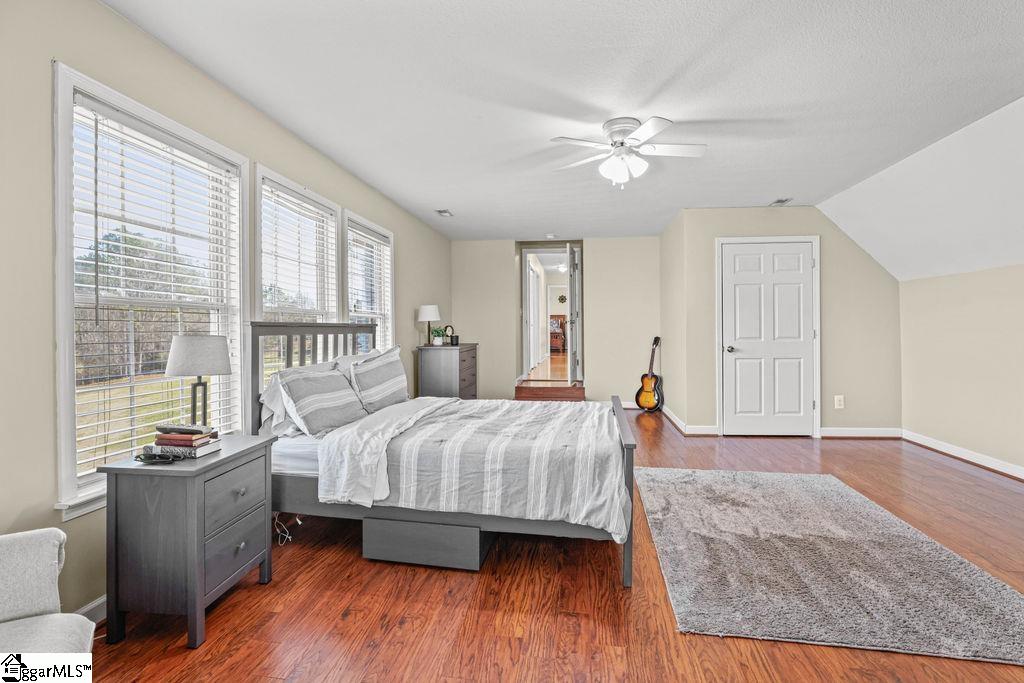 196 Hayfield Lane