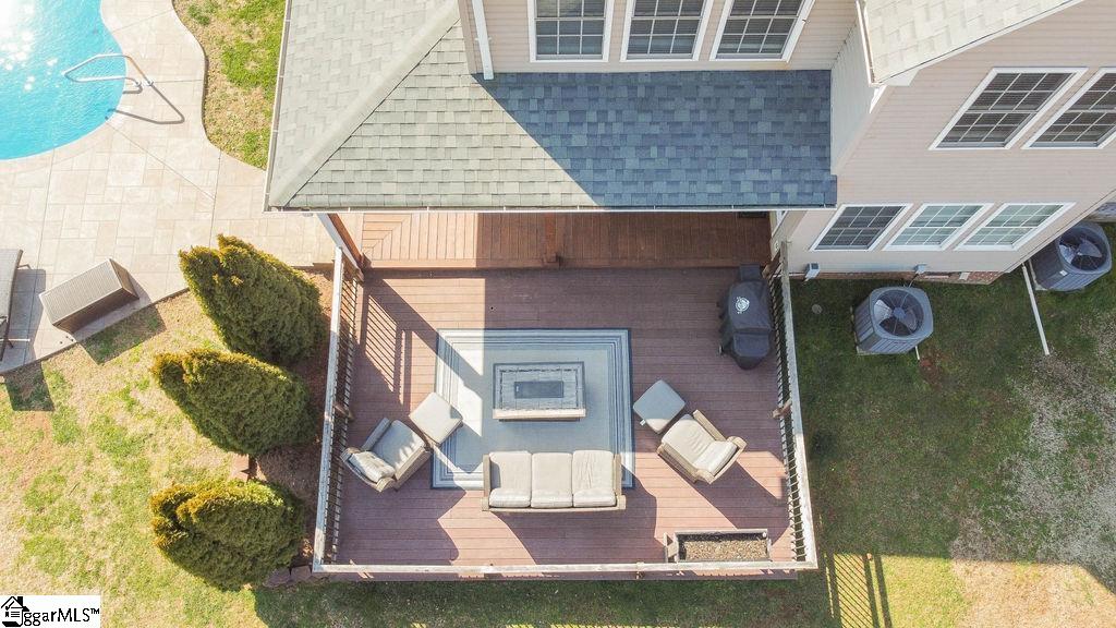 196 Hayfield Lane