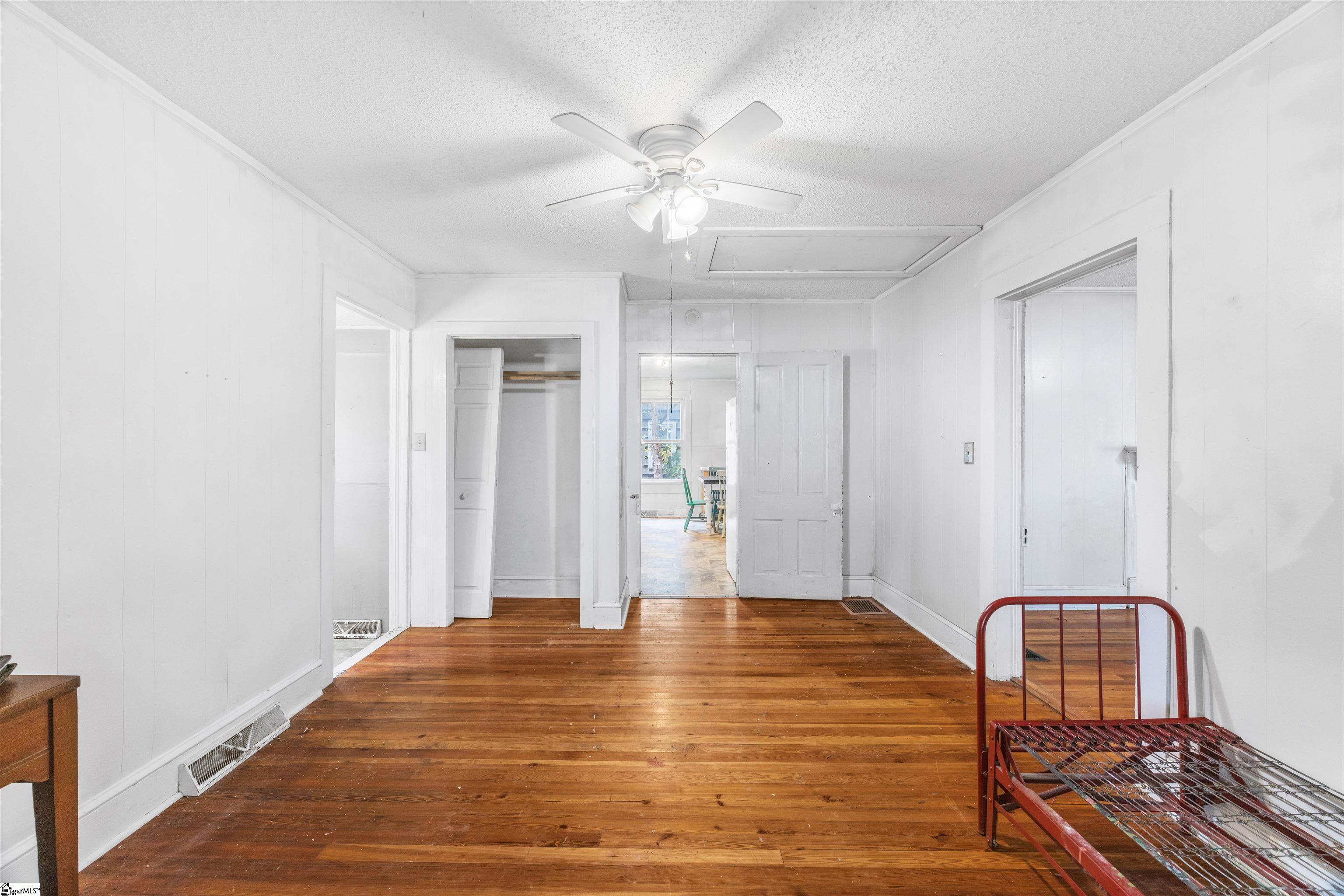 6 Stephenson Avenue