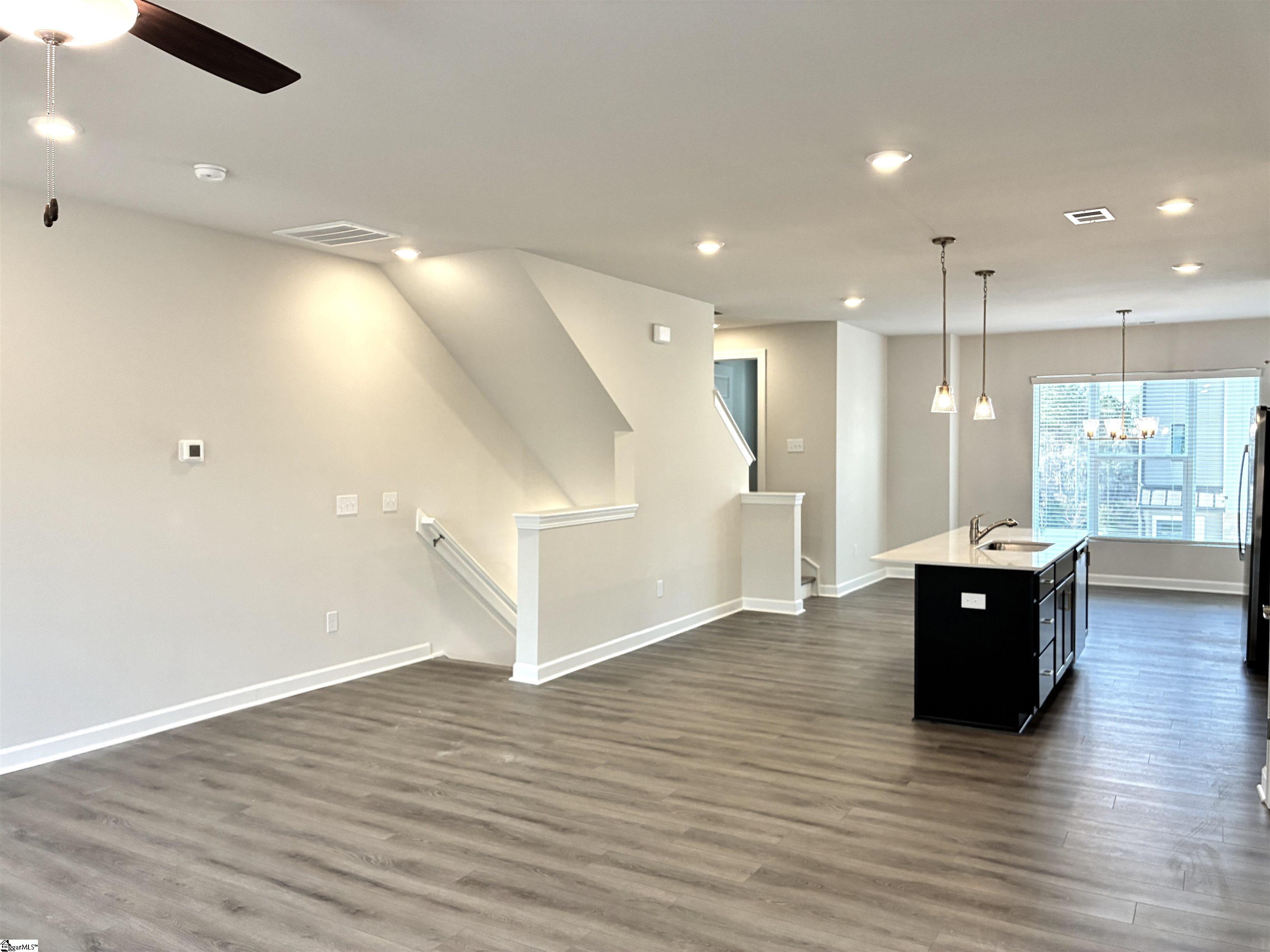 6 Pikewood Lane