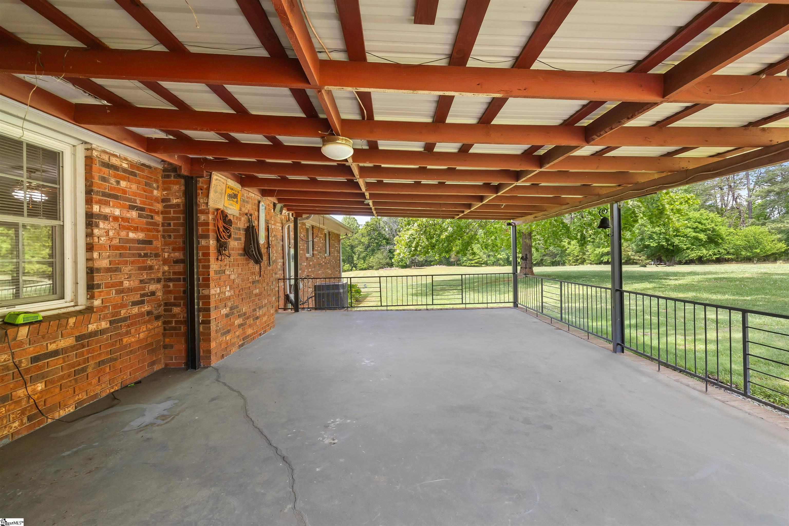 631 Riveroak Circle