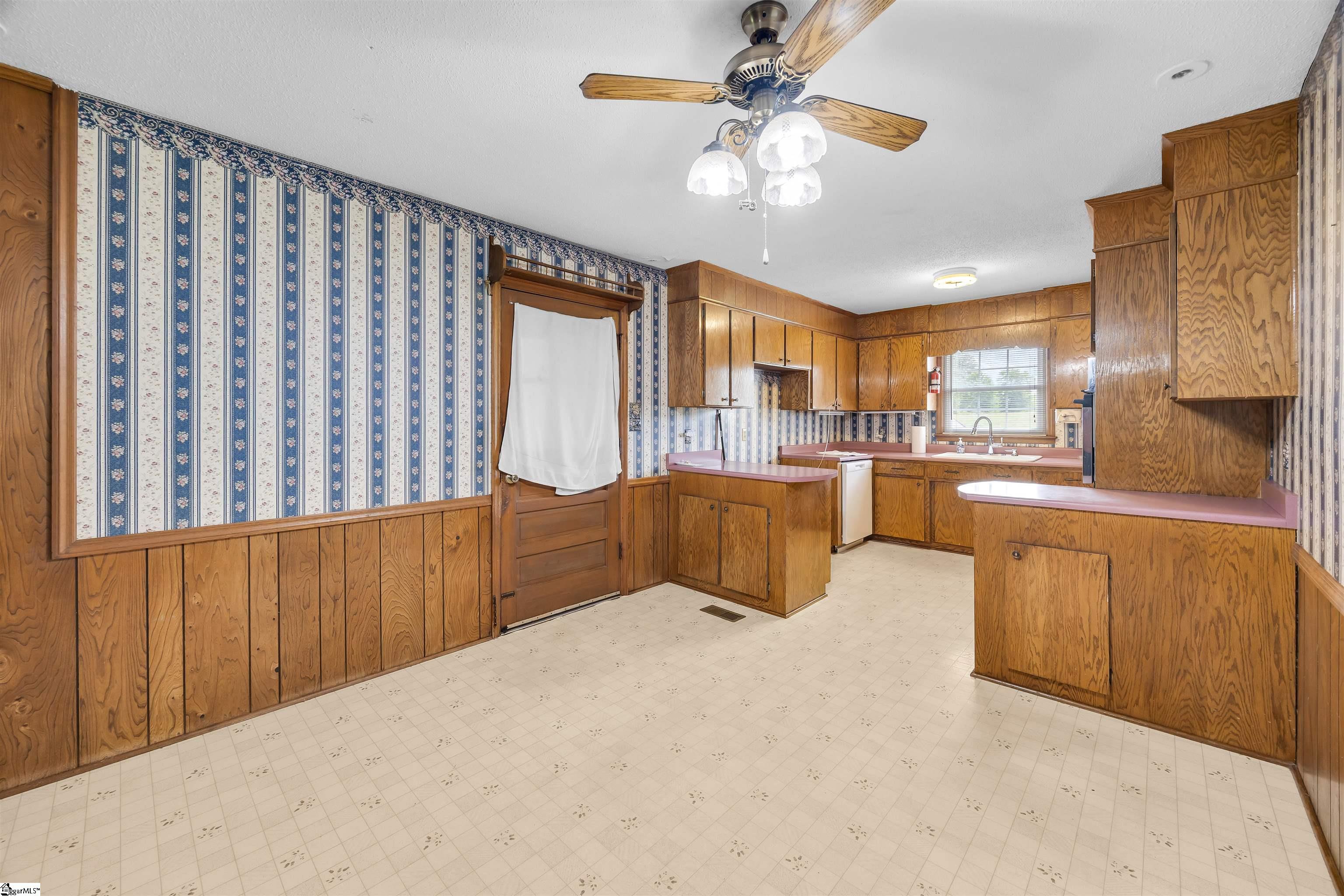 631 Riveroak Circle