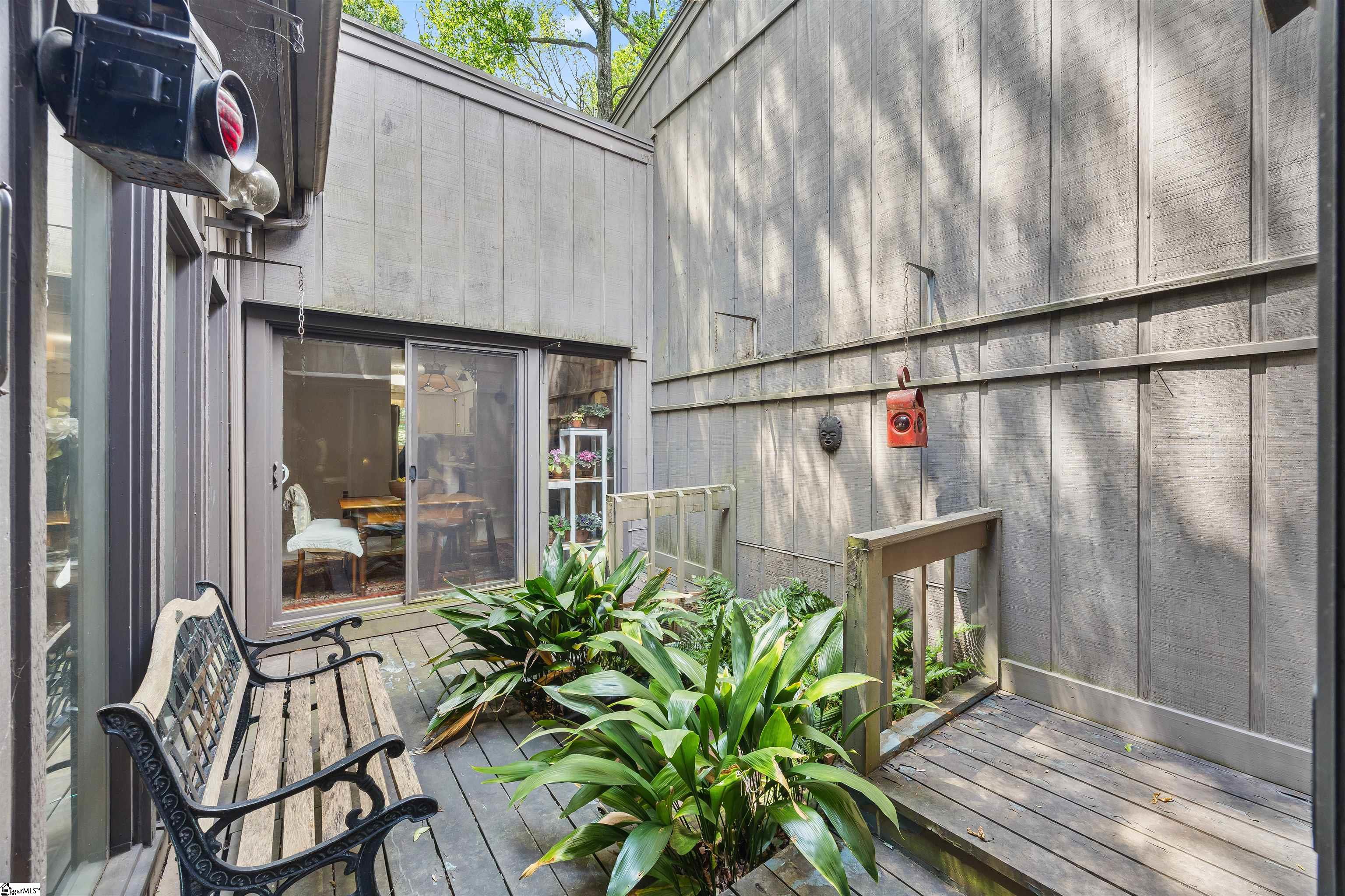 135 Ingleoak Lane