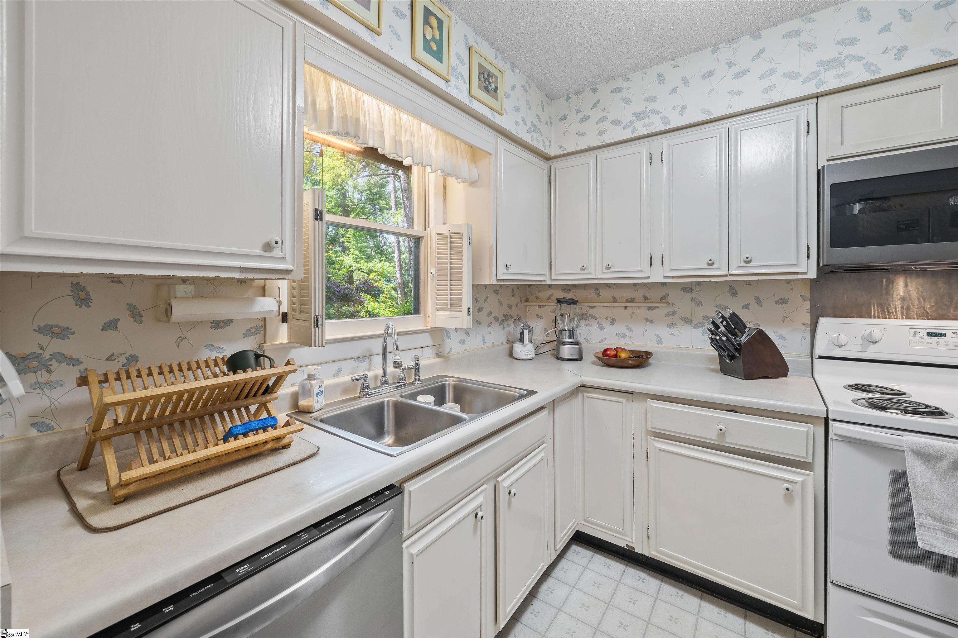 135 Ingleoak Lane