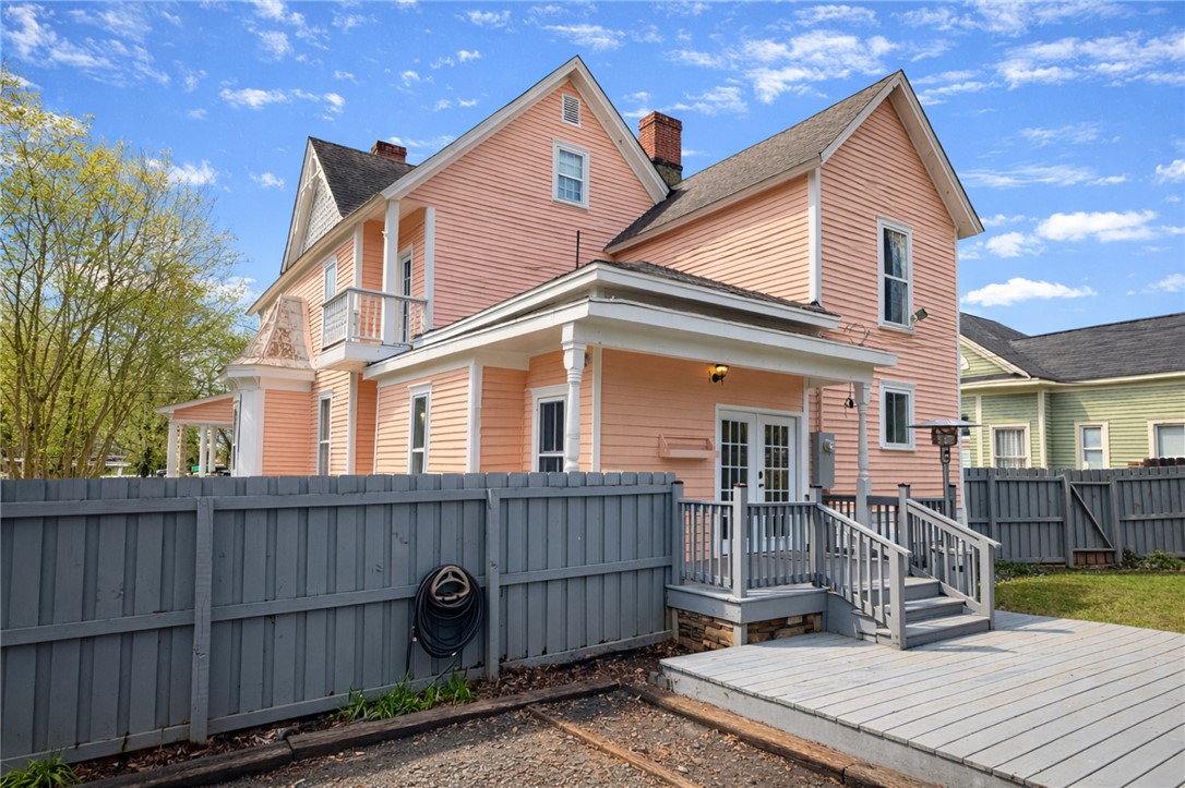 219 E Franklin Street