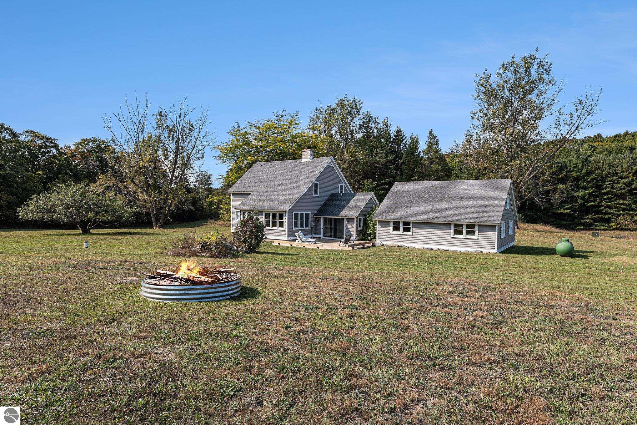 3481 S Schomberg Road