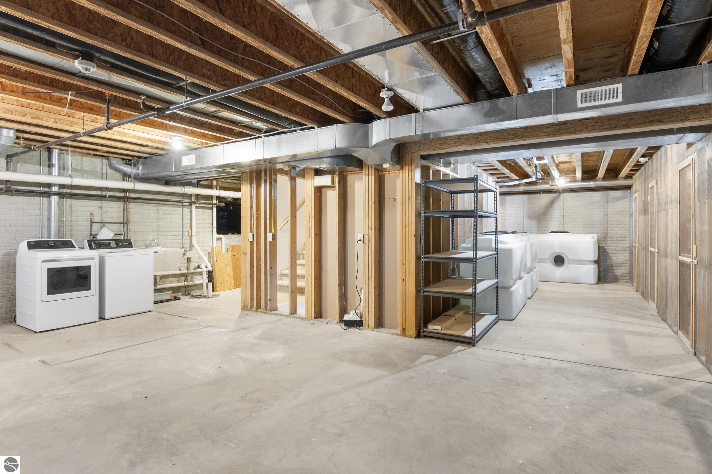 300 S Grand Avenue