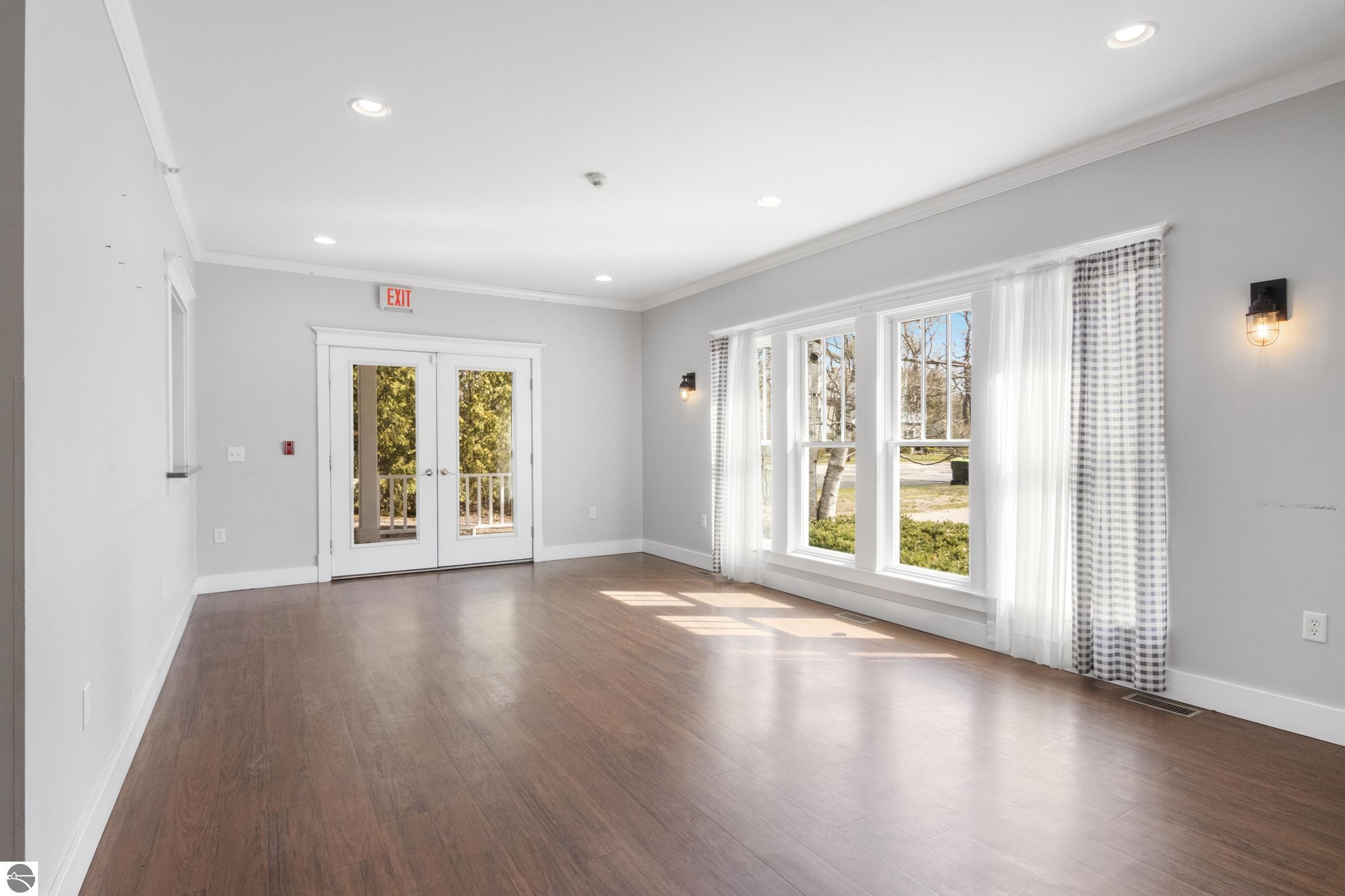300 S Grand Avenue