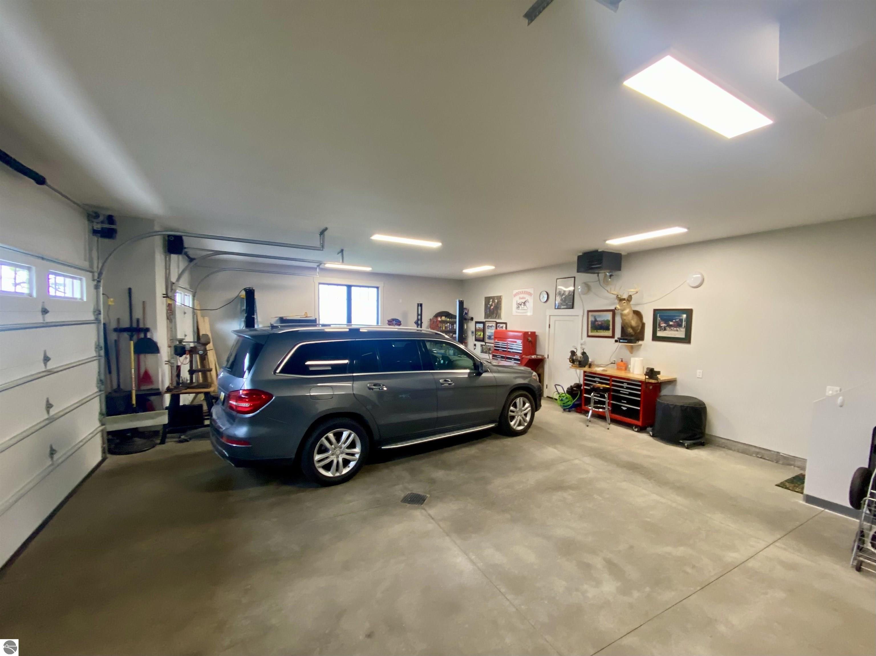9248 SW Bay Shore Drive