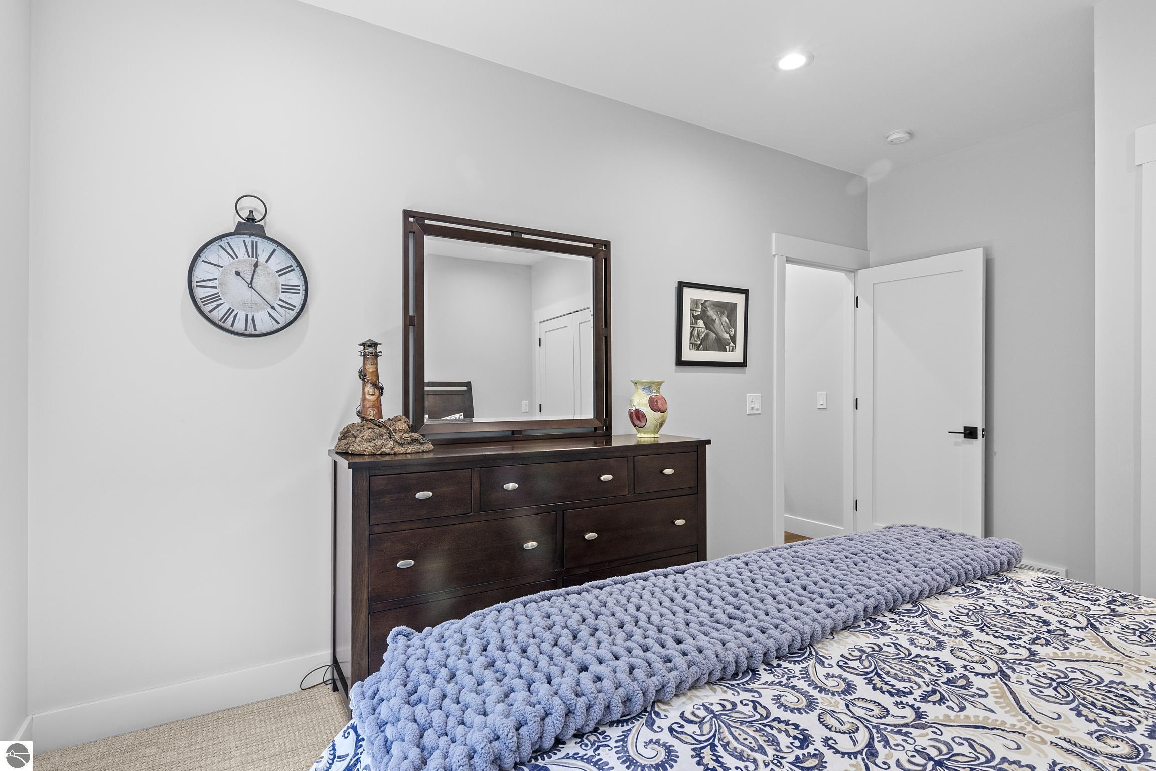 9248 SW Bay Shore Drive