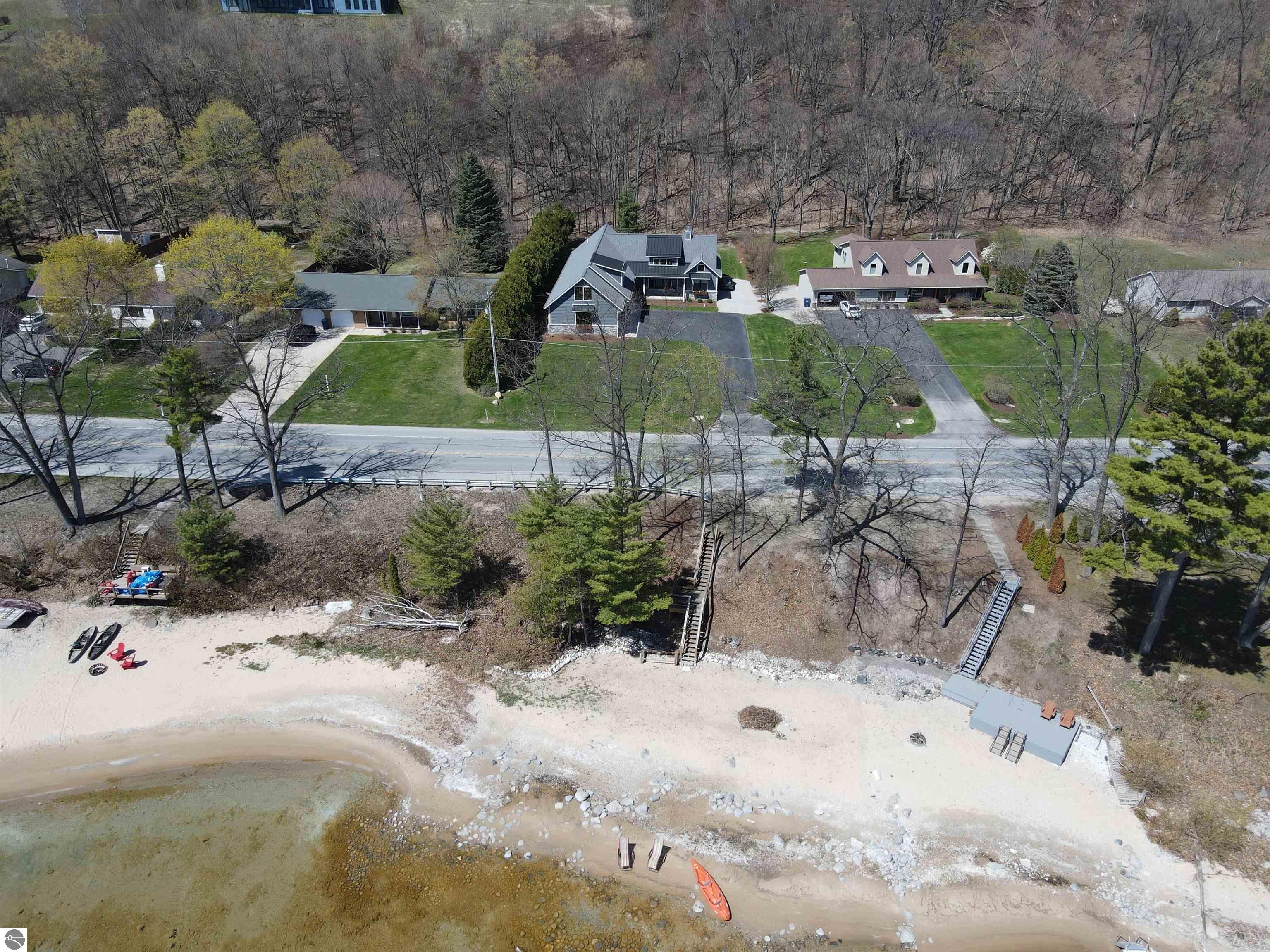 9248 SW Bay Shore Drive