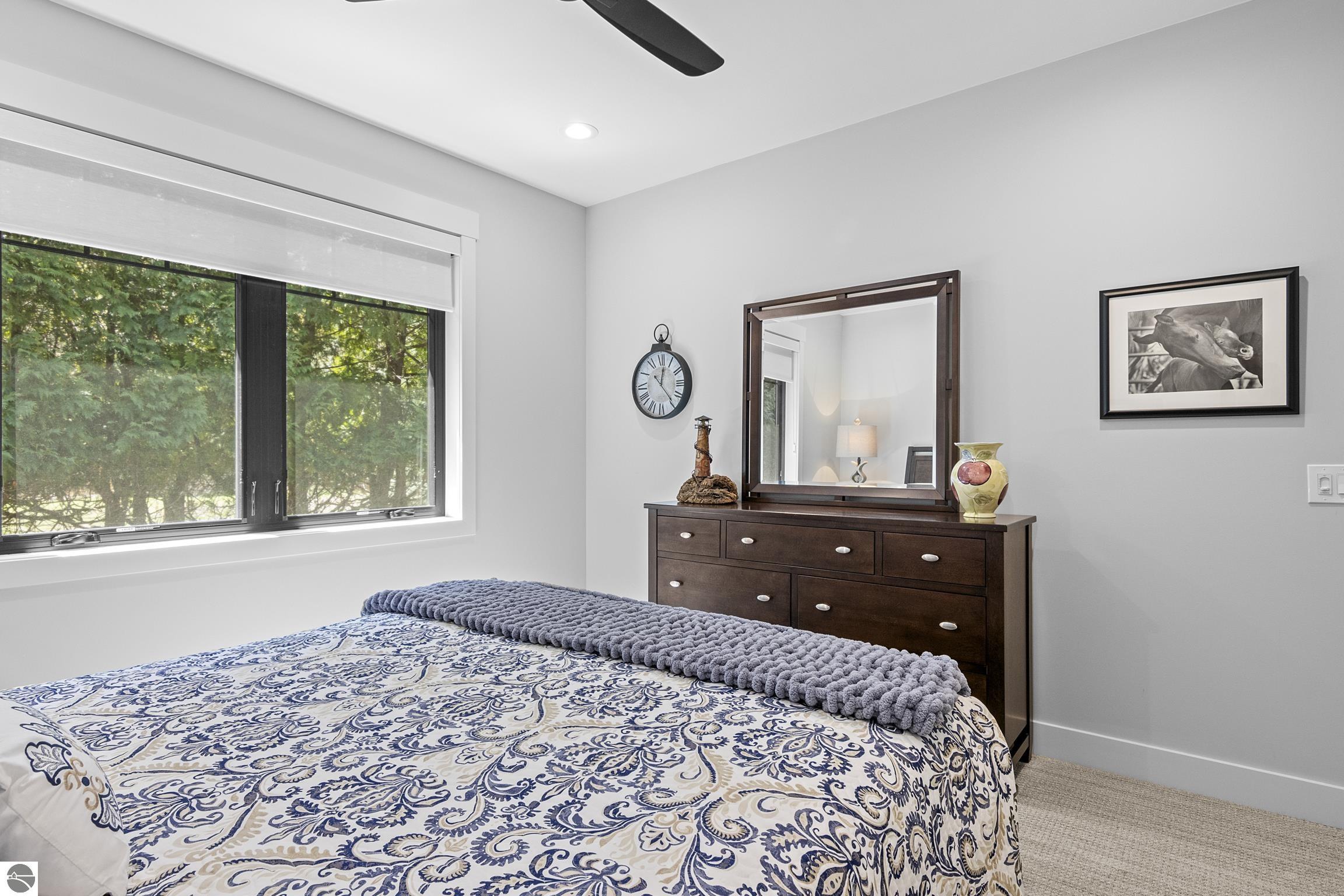 9248 SW Bay Shore Drive