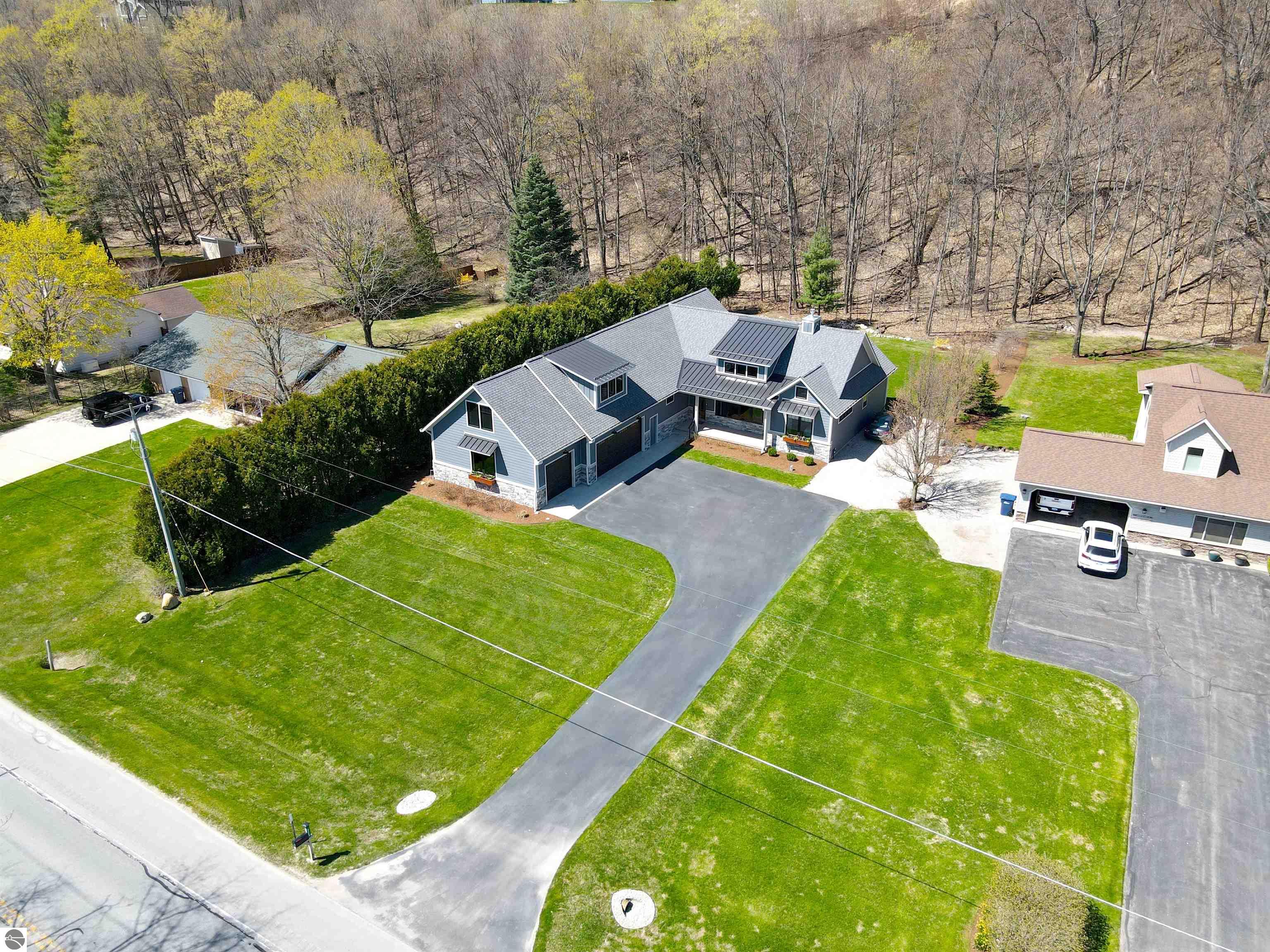 9248 SW Bay Shore Drive