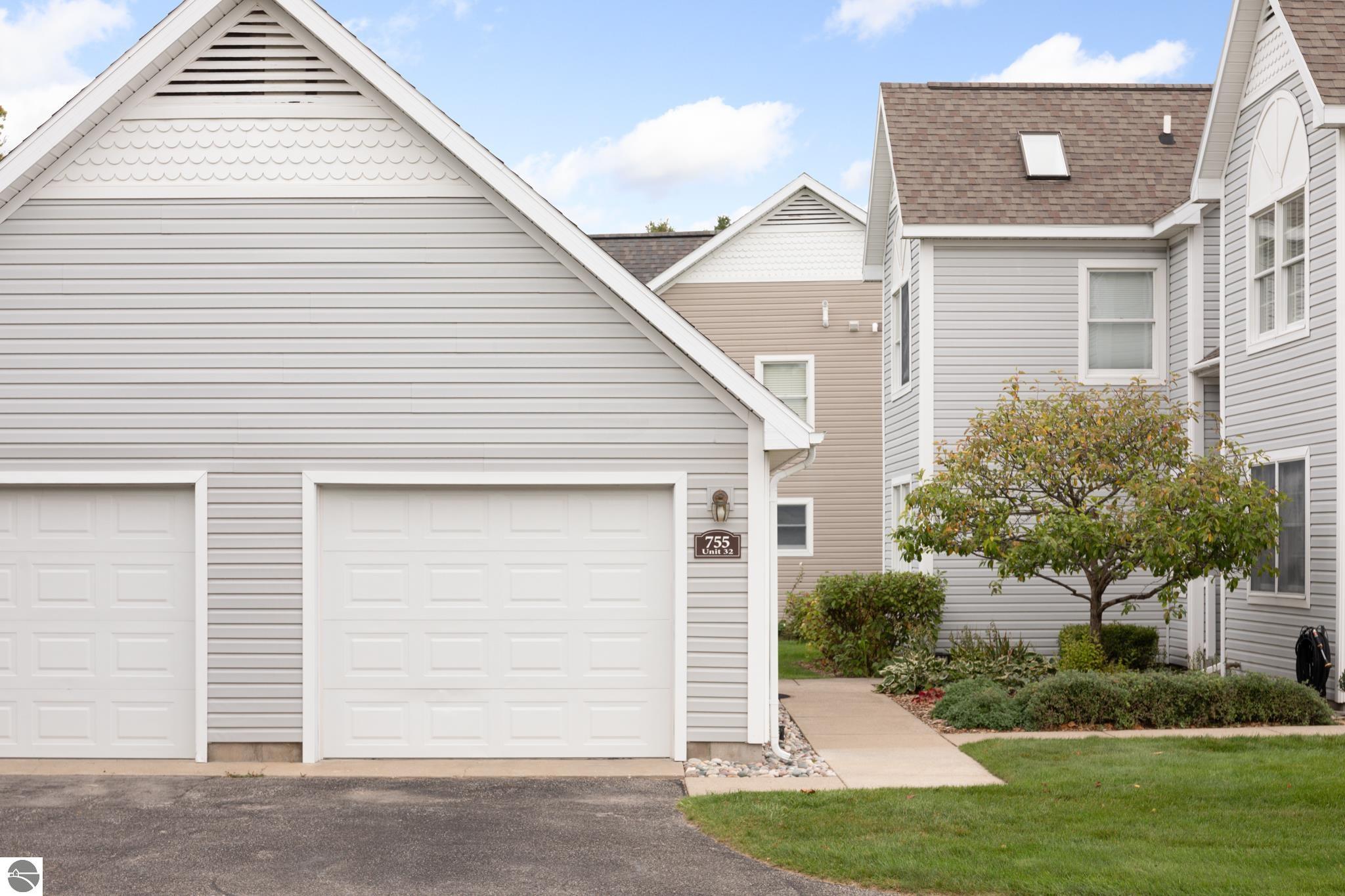 755 N Deer Path Trail