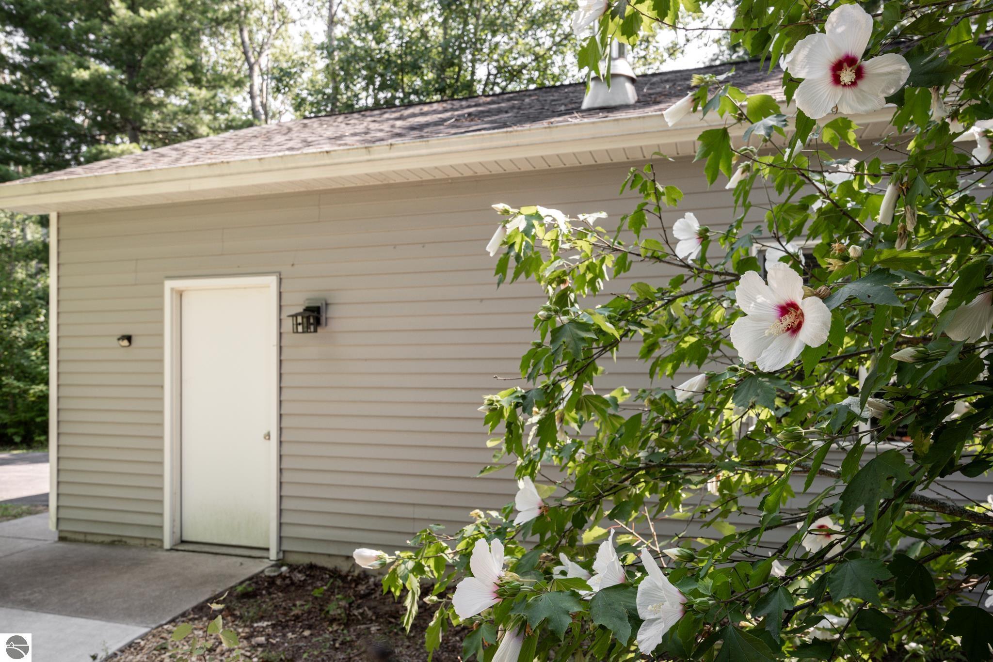 1854 Round Lake Road