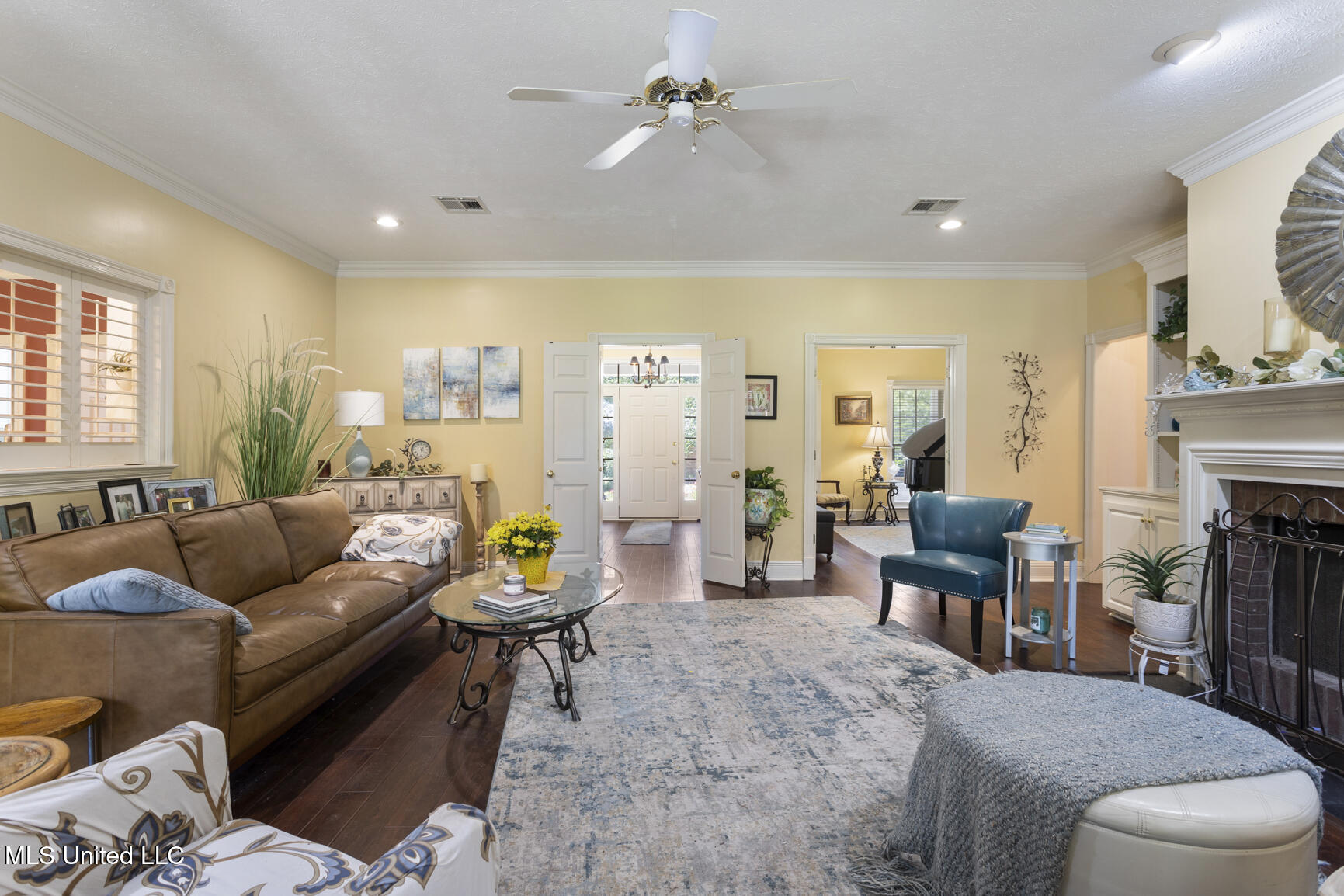 614 Kinsington Court