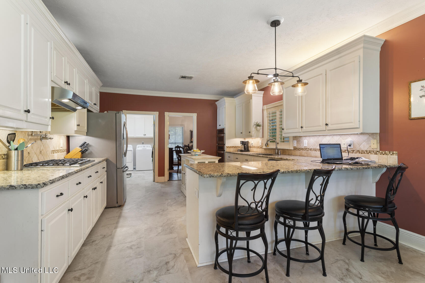 614 Kinsington Court