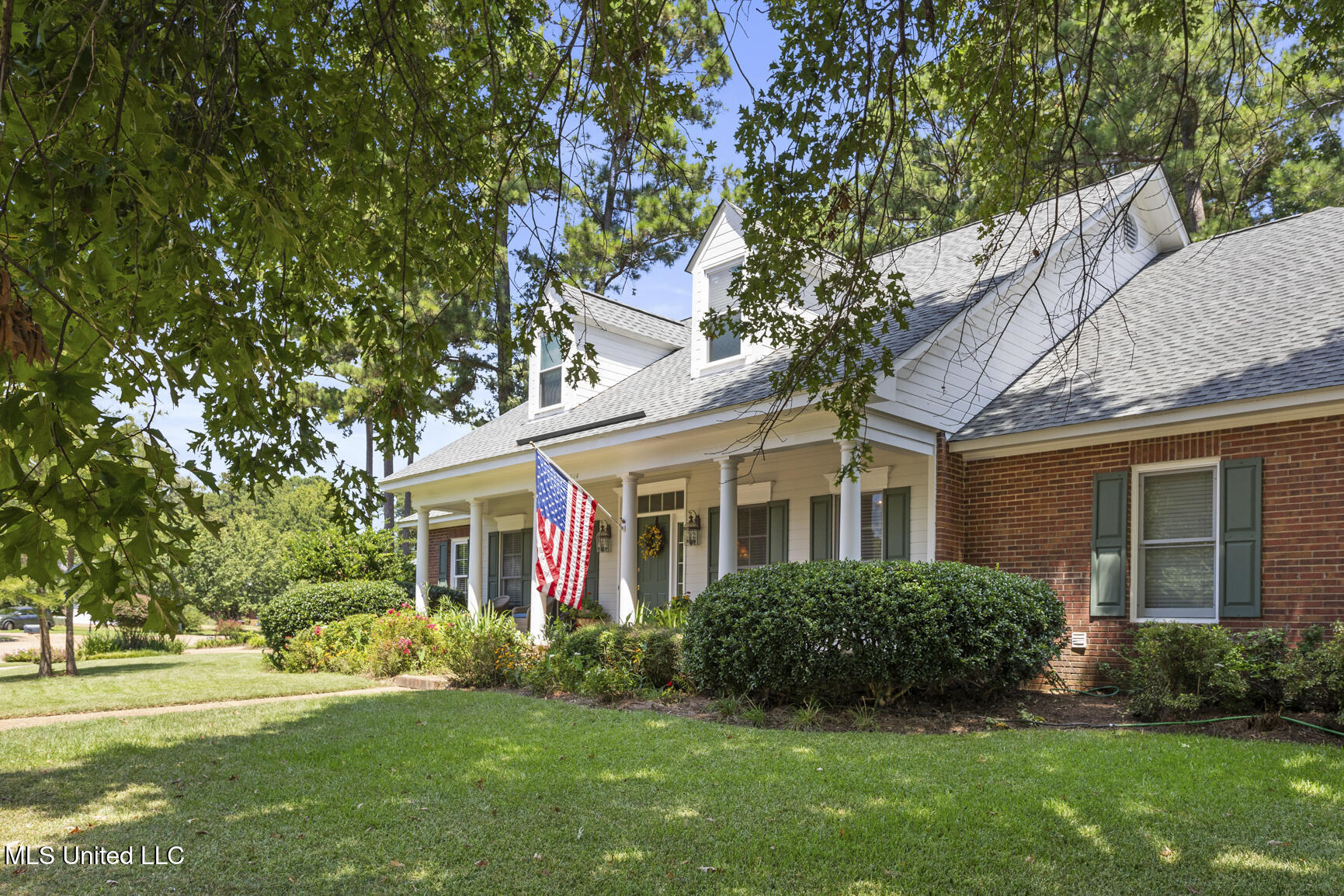 614 Kinsington Court