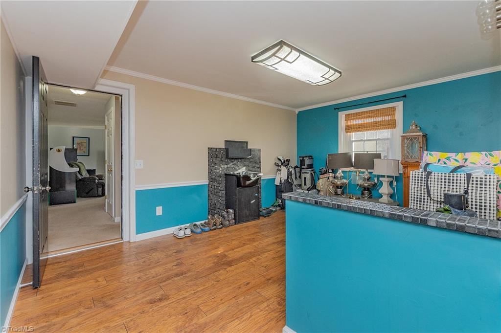 398 Arnold Road