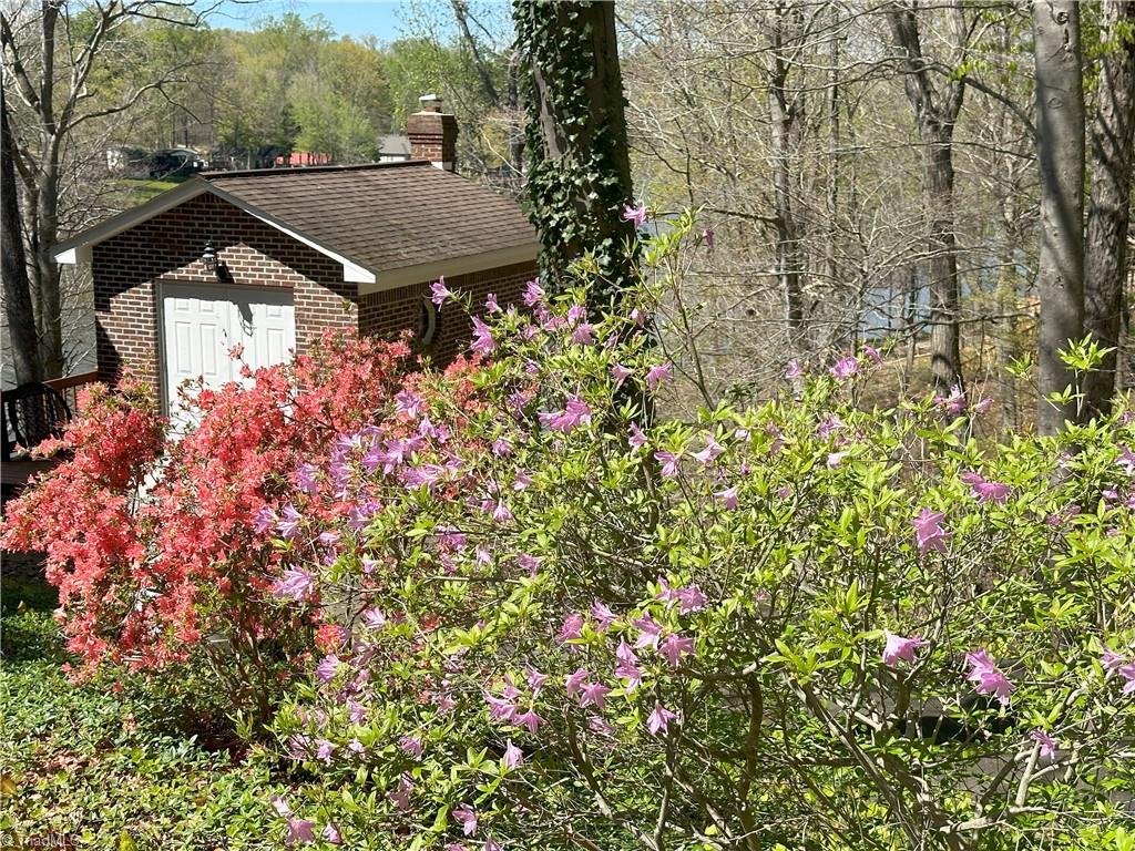 830 Lake Drive 9