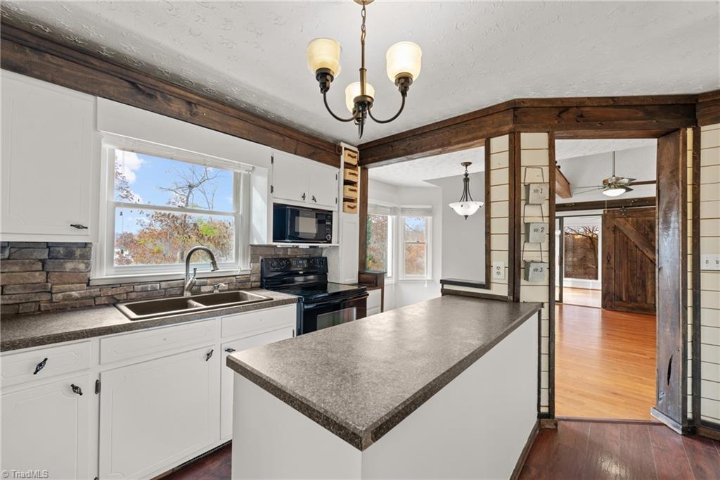 830 Lake Drive 9