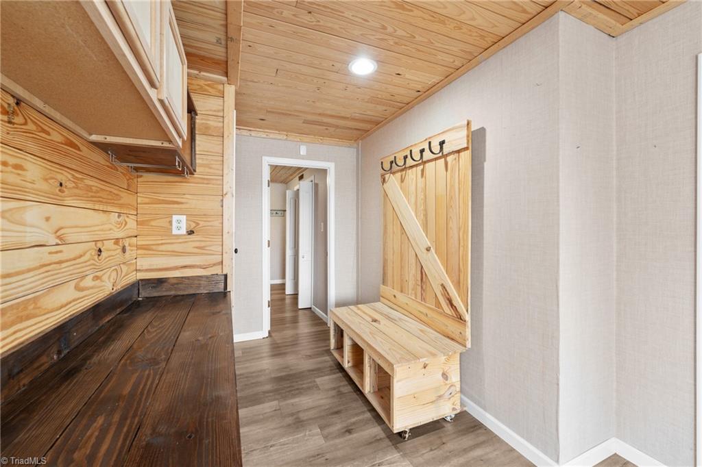 830 Lake Drive 9
