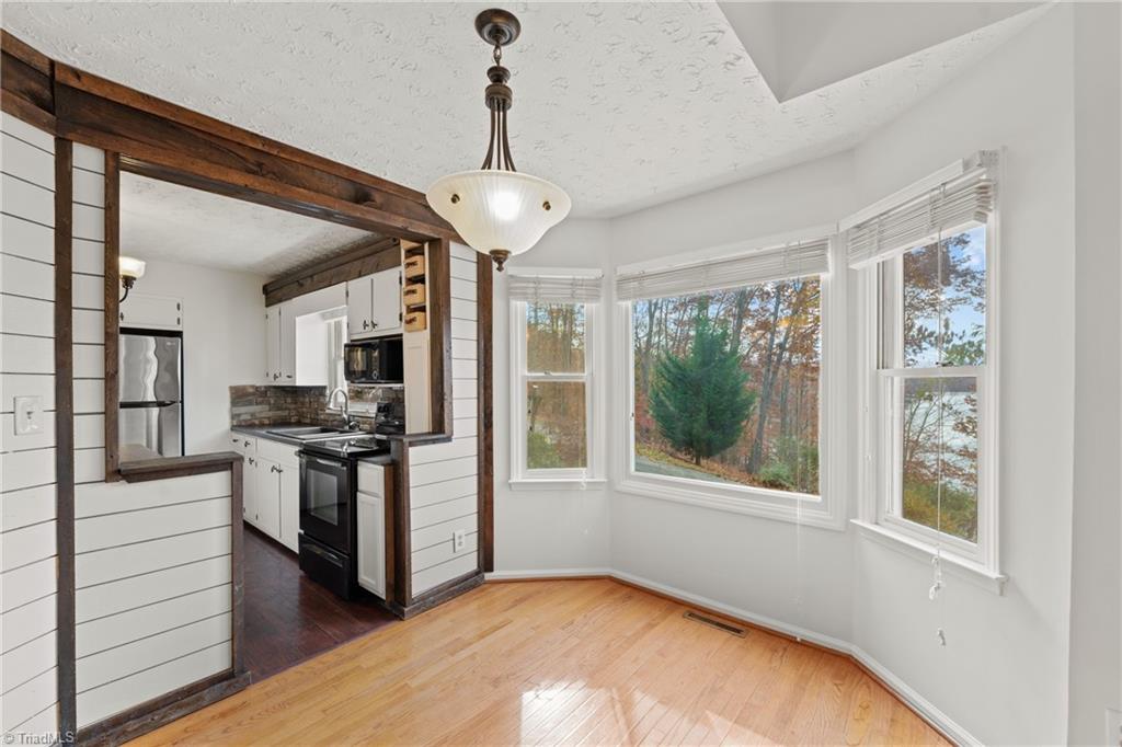 830 Lake Drive 9