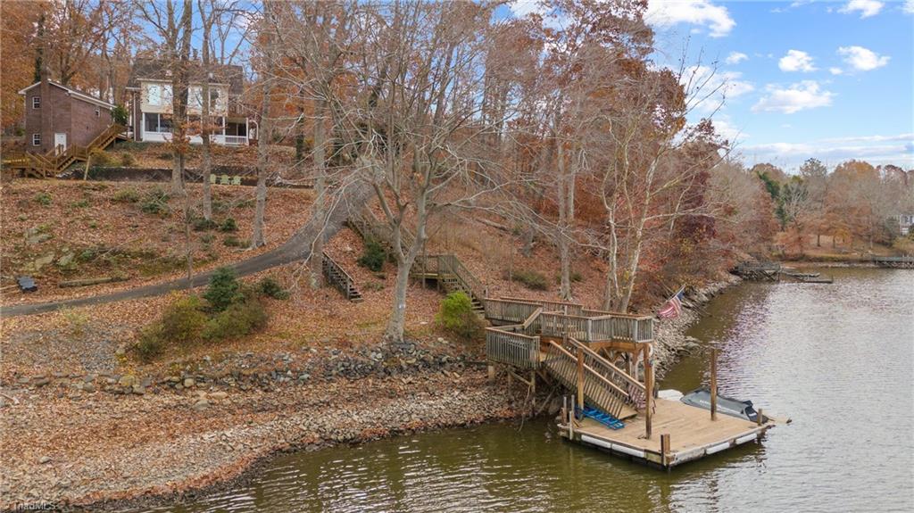 830 Lake Drive 9