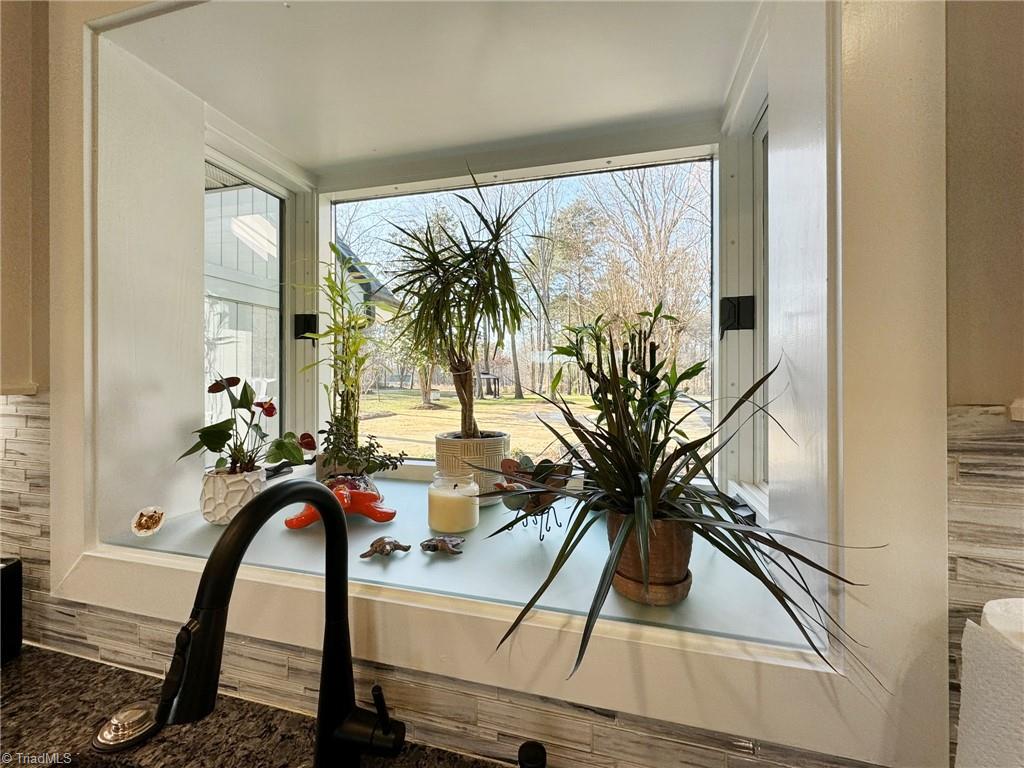 2291 Riverside Drive