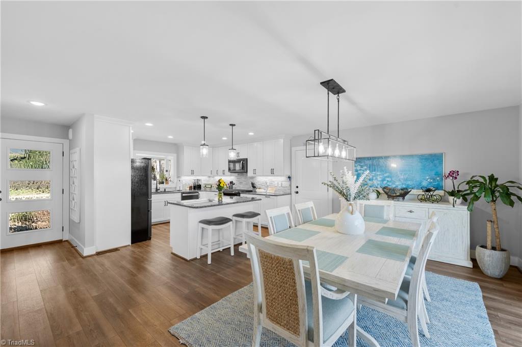 2291 Riverside Drive