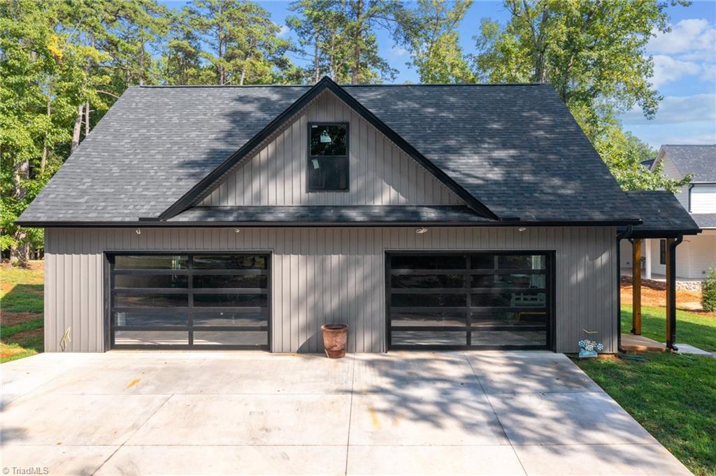 1635 Waterford Pointe Road