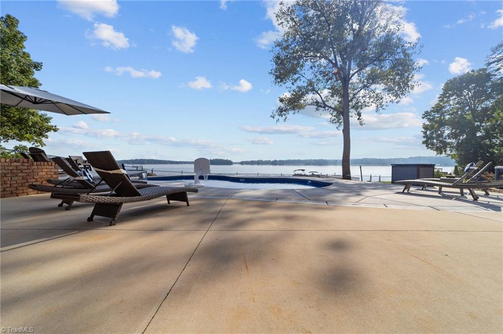 1635 Waterford Pointe Road