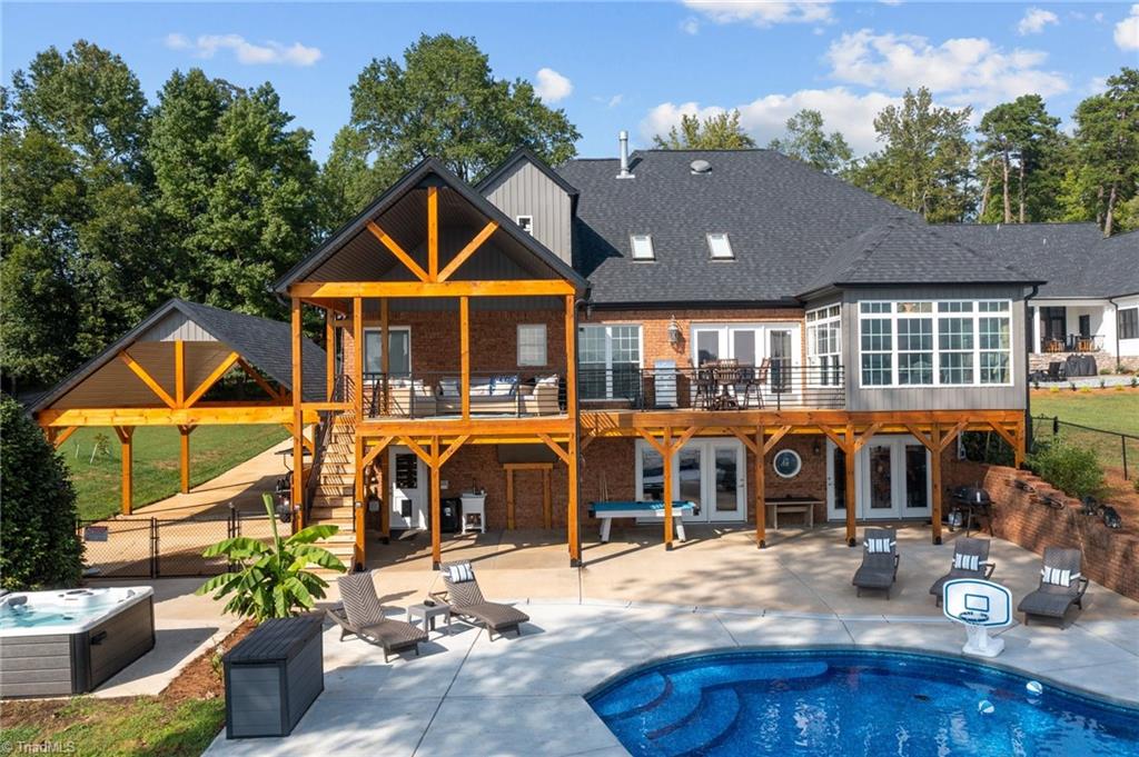 1635 Waterford Pointe Road