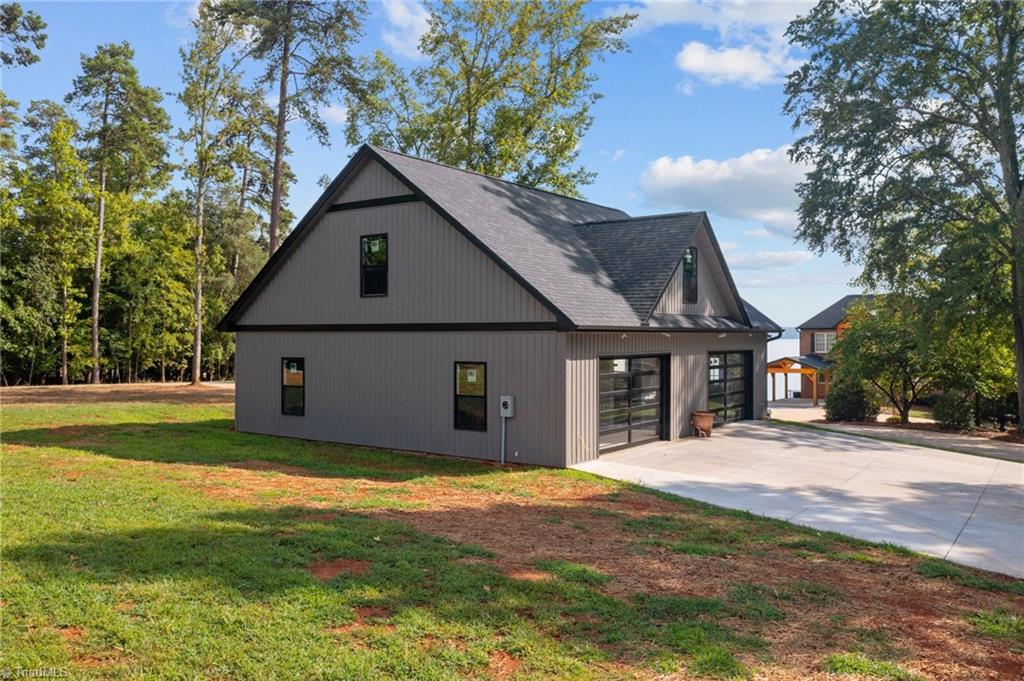1635 Waterford Pointe Road