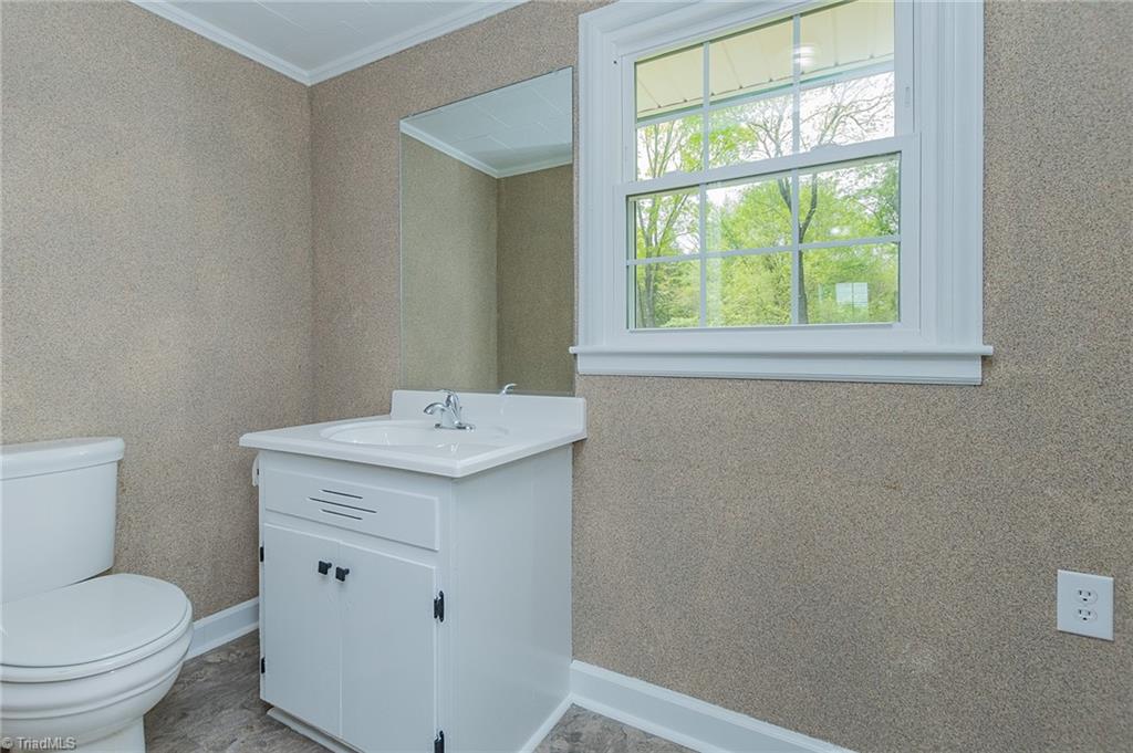 352 Shiptontown Road