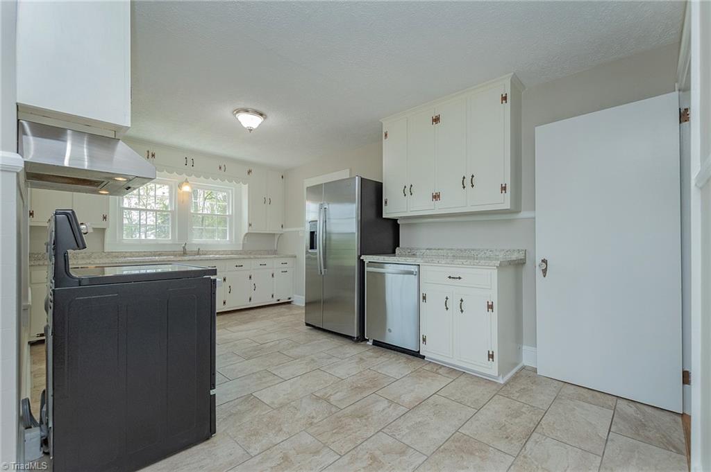 352 Shiptontown Road