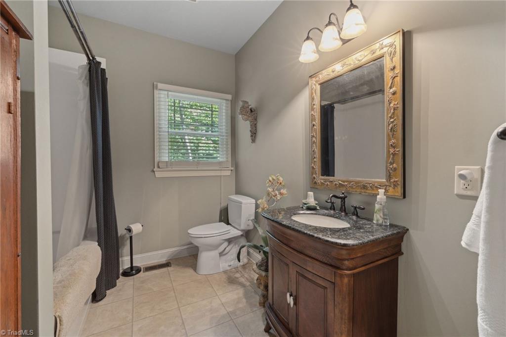 385 River Country Road