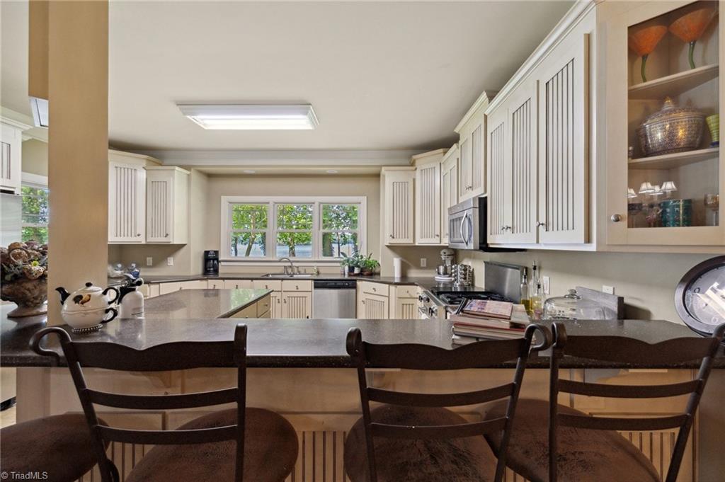 385 River Country Road