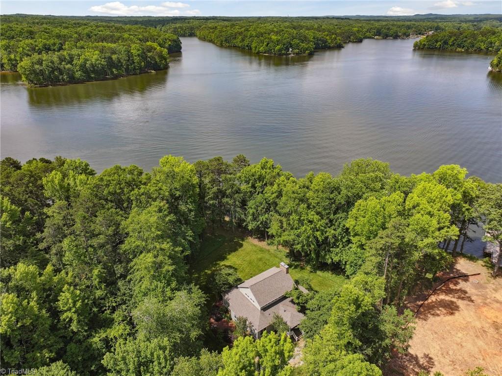 385 River Country Road