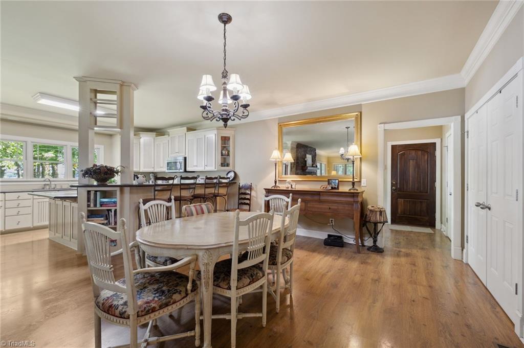 385 River Country Road