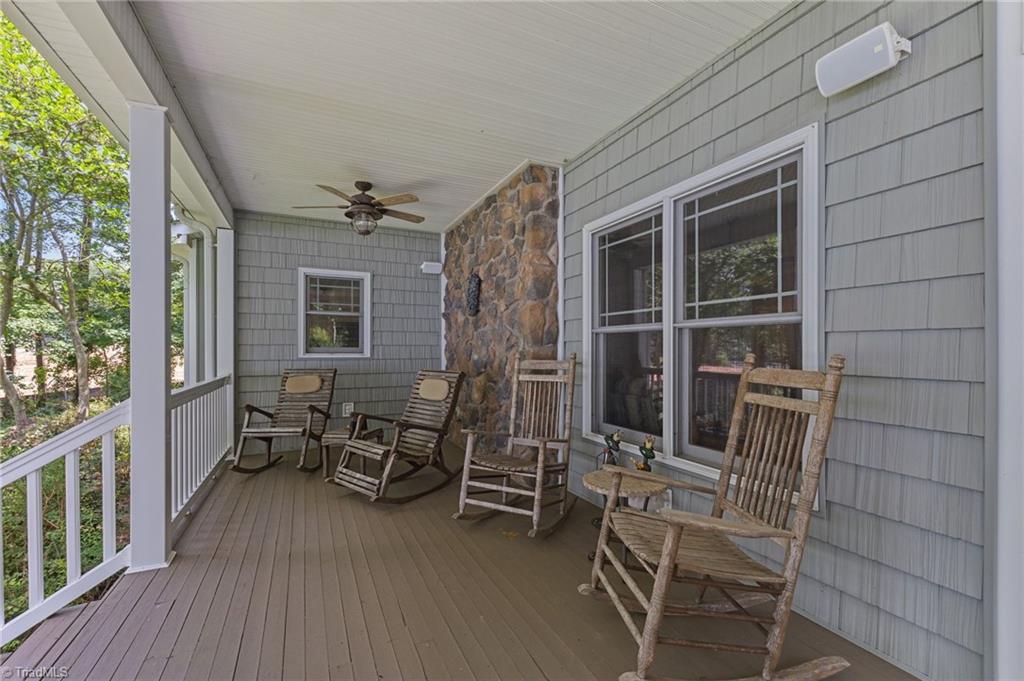 385 River Country Road