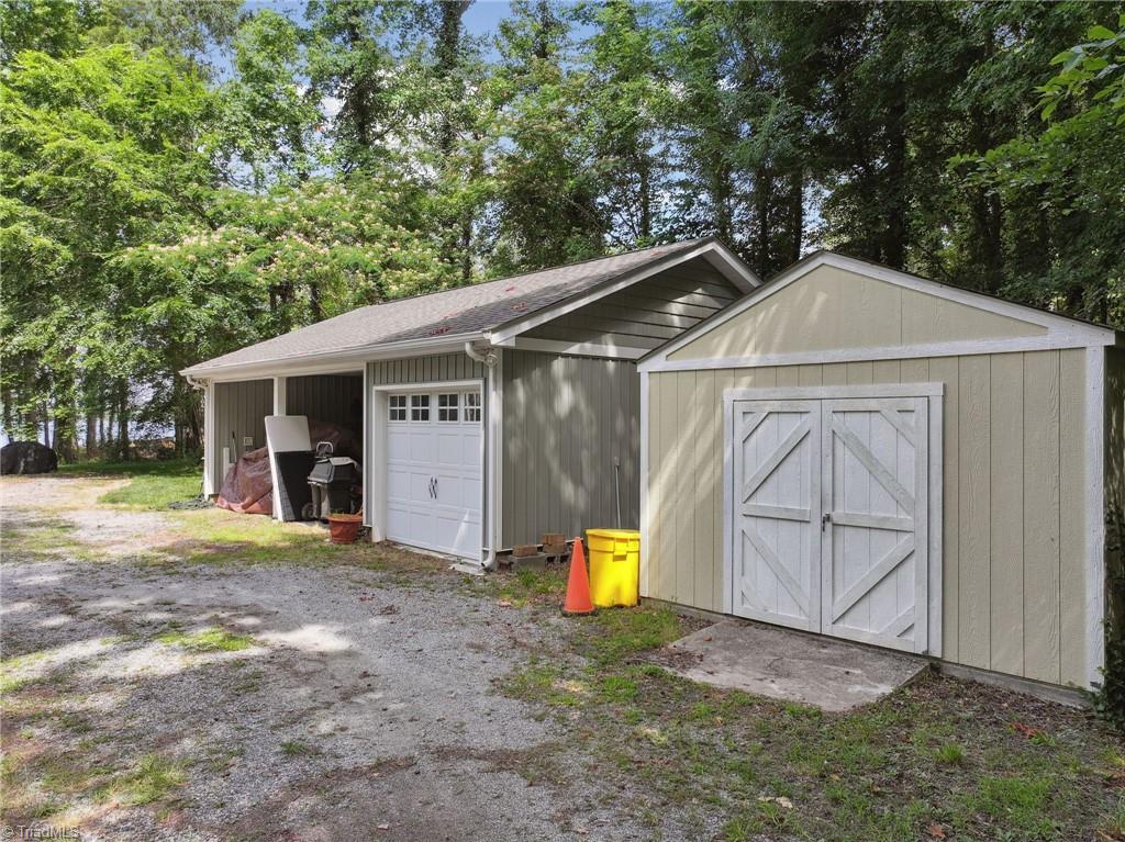 385 River Country Road