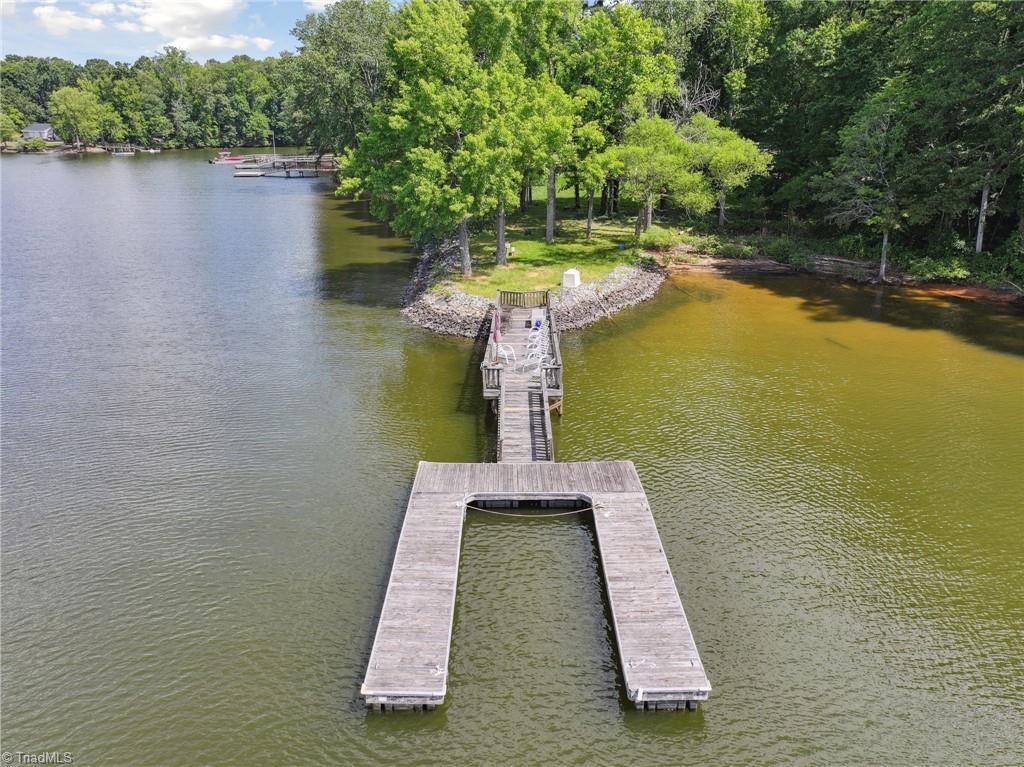 385 River Country Road