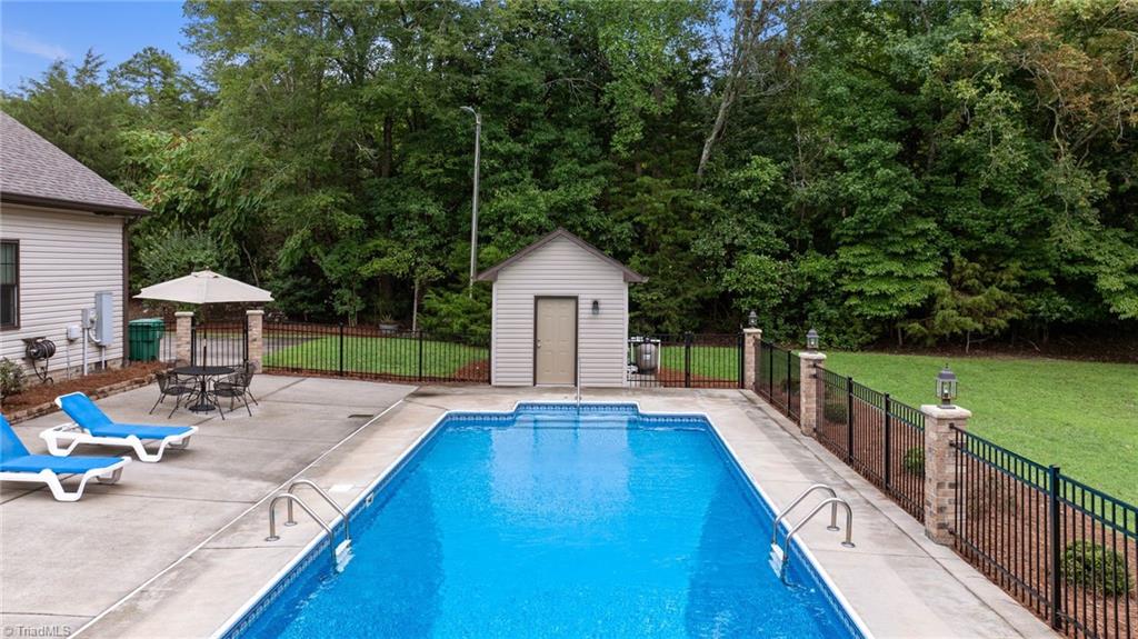 5891 Howard Circle